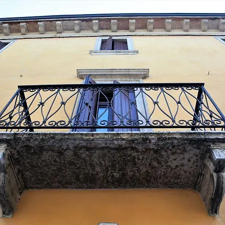 Black Stone Apartment Verona