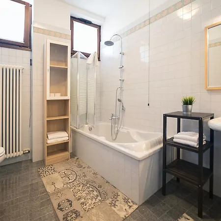 Apartment Black Stone