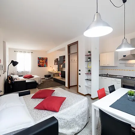 Apartment Black Stone Verona