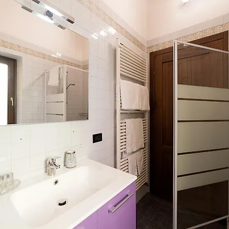 Apartment Black Stone